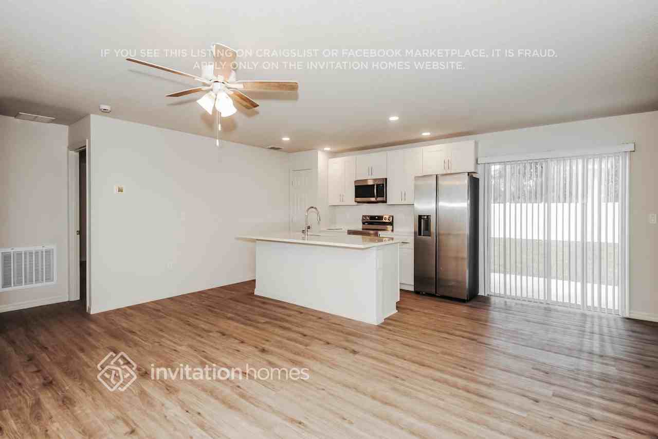 42 Palm Ln - Photo 3 of 16