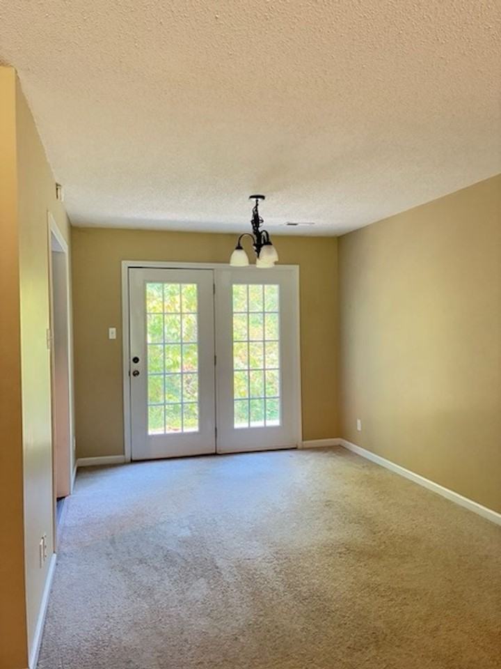 746 Providence Rd - Photo 6 of 13