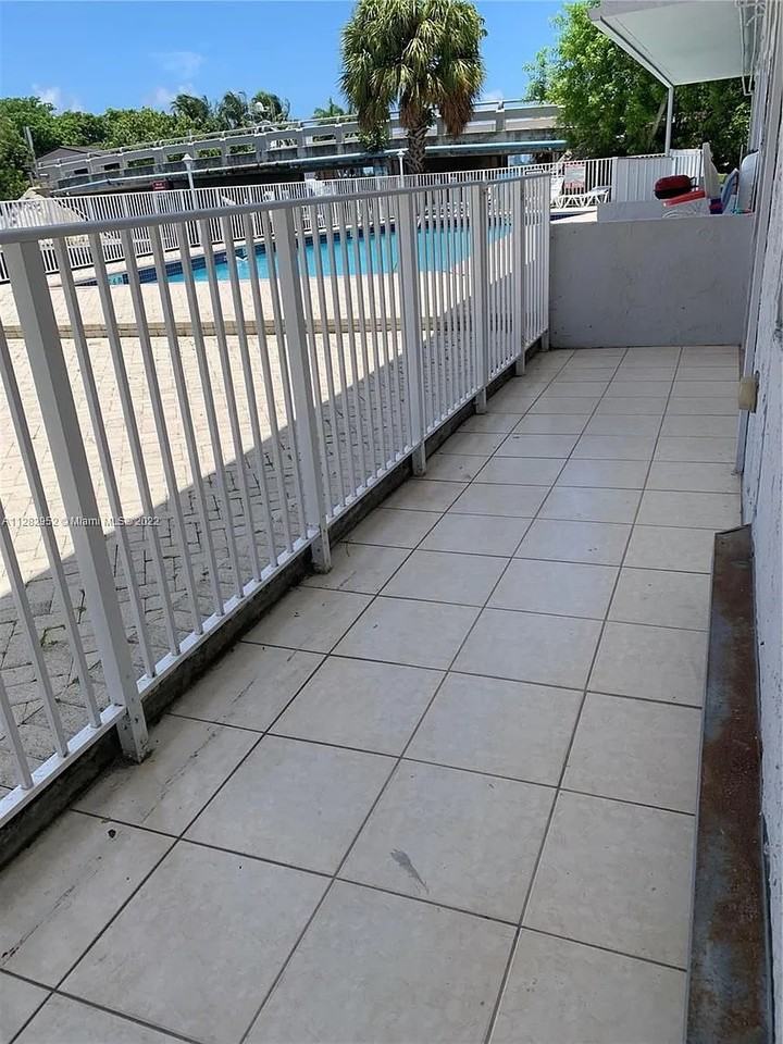 2225 Ne 123rd St #114 - Photo 6 of 12