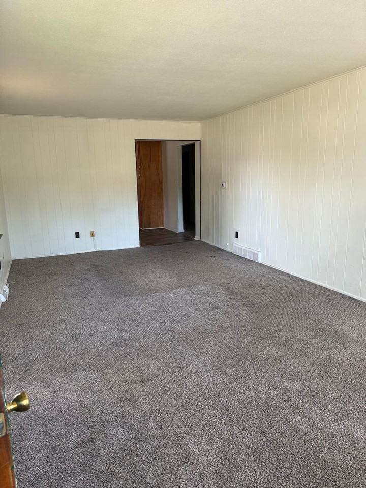 937 Scott Hamilton Ave - Photo 2 of 11