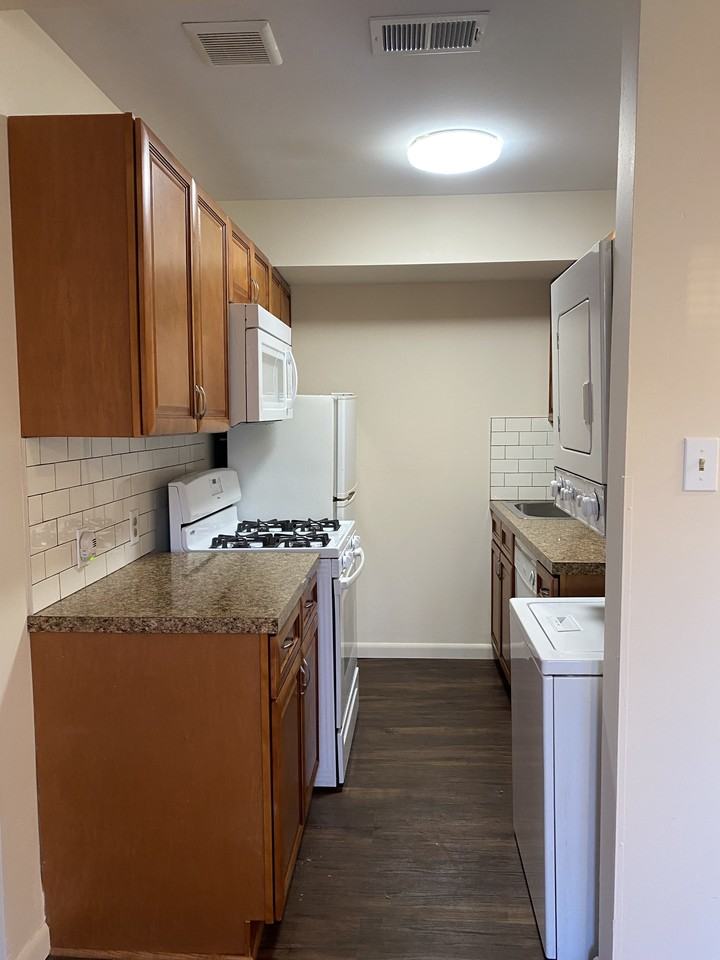 526 Green Ln #2 - Photo 2 of 7