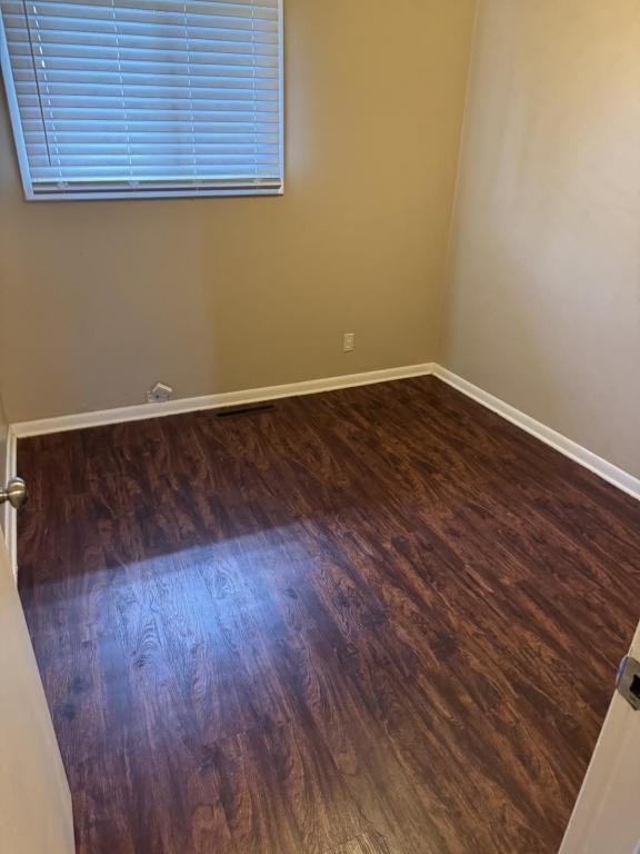 1303 Dryden Ave - Photo 2 of 10