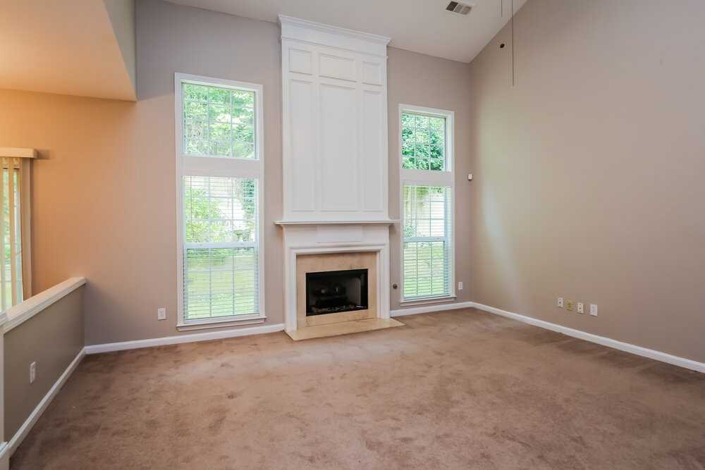 745 Friars Head Dr - Photo 4 of 17