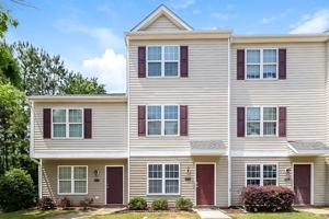 featured image of 20 Red Ln