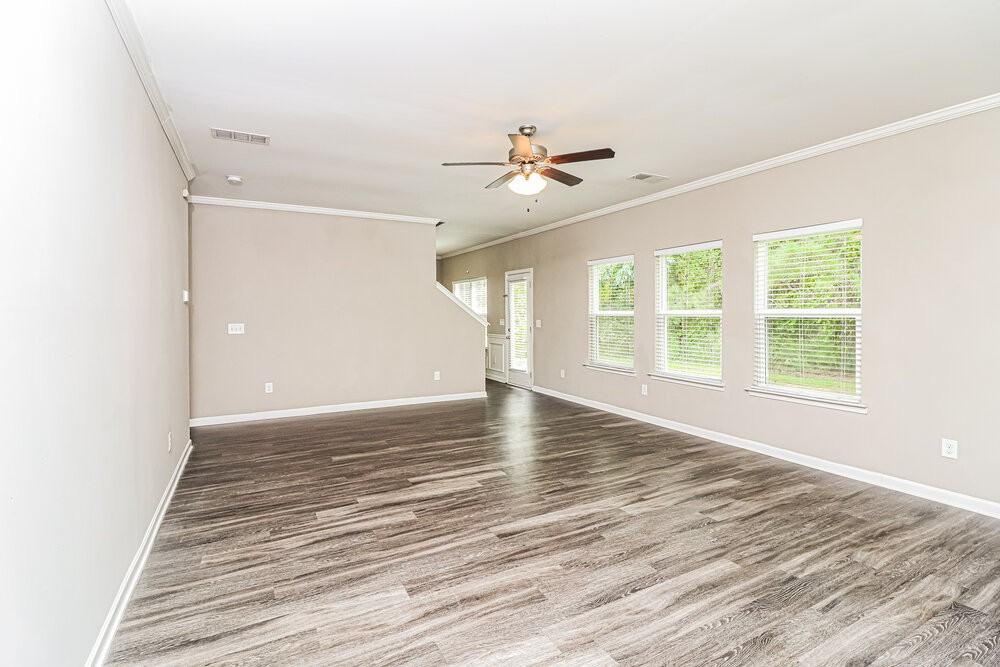 542 Fieldcrest Dr - Photo 6 of 17