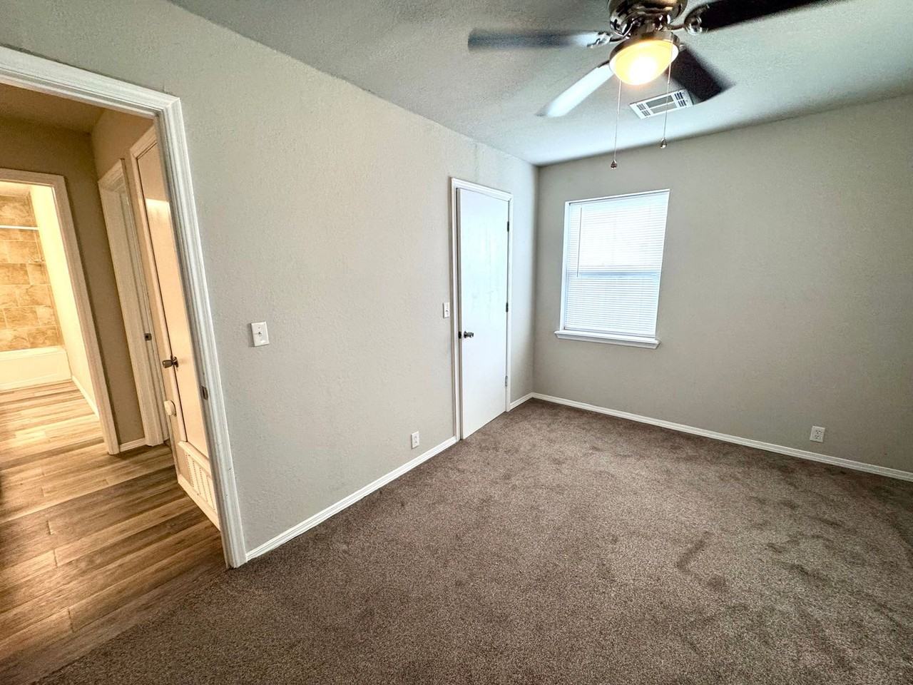 1516 S 4th St - Photo 5 of 14