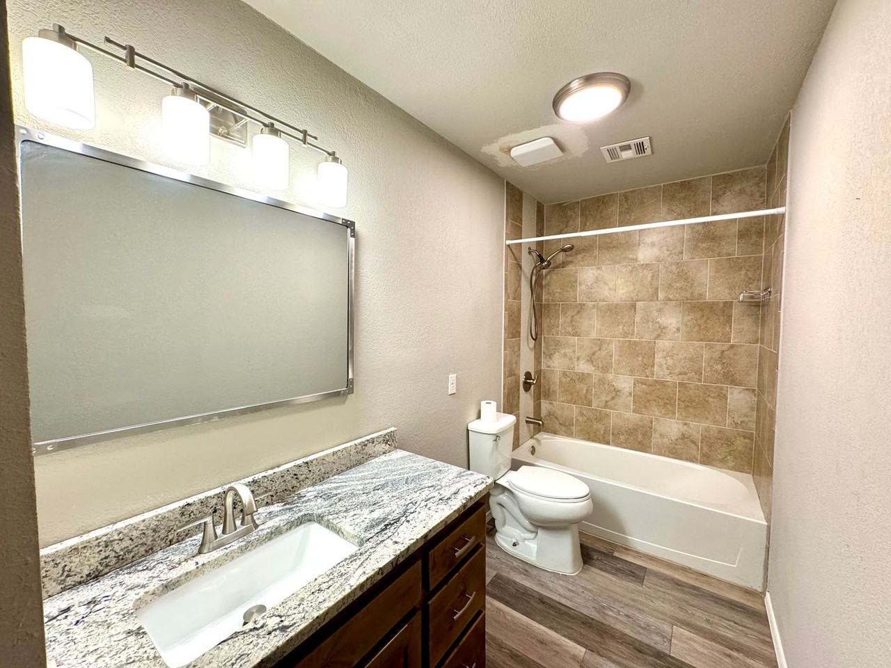 1516 S 4th St - Photo 6 of 14