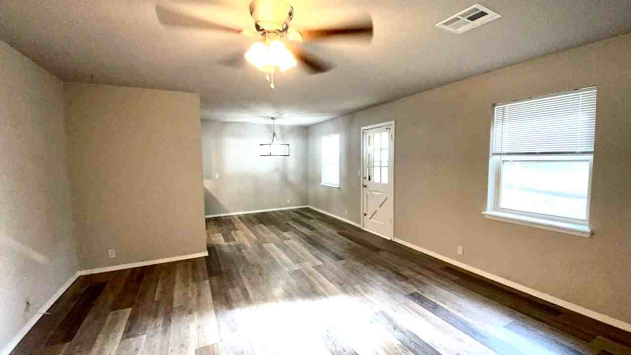 1516 S 4th St - Photo 7 of 14