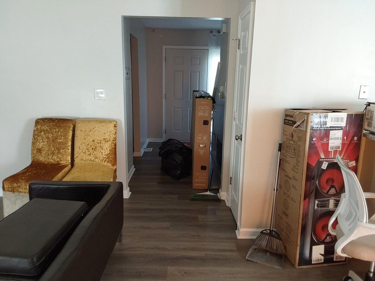 Shaughanassee Ct - Photo 3 of 25