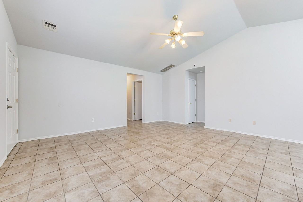 1316 Commerce Dr - Photo 5 of 36