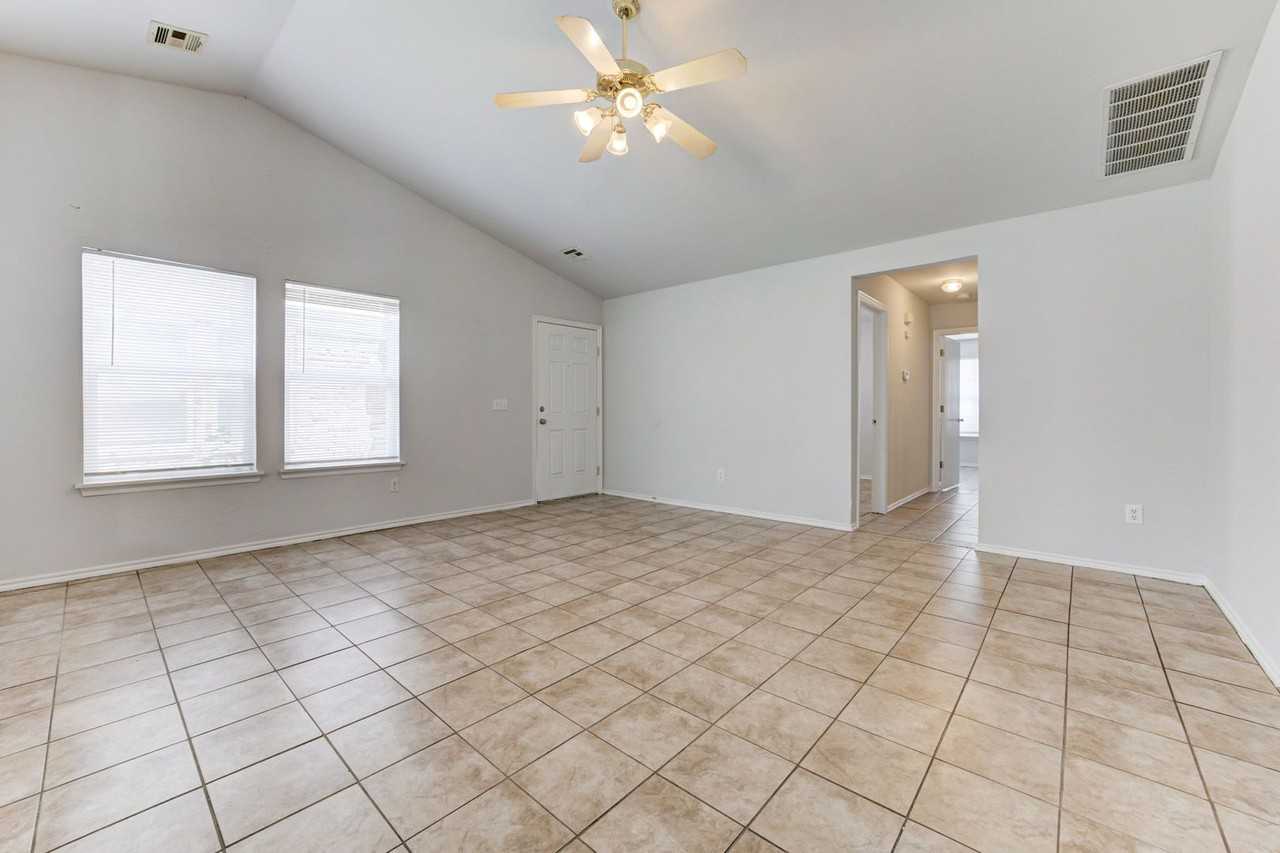 1316 Commerce Dr - Photo 6 of 36