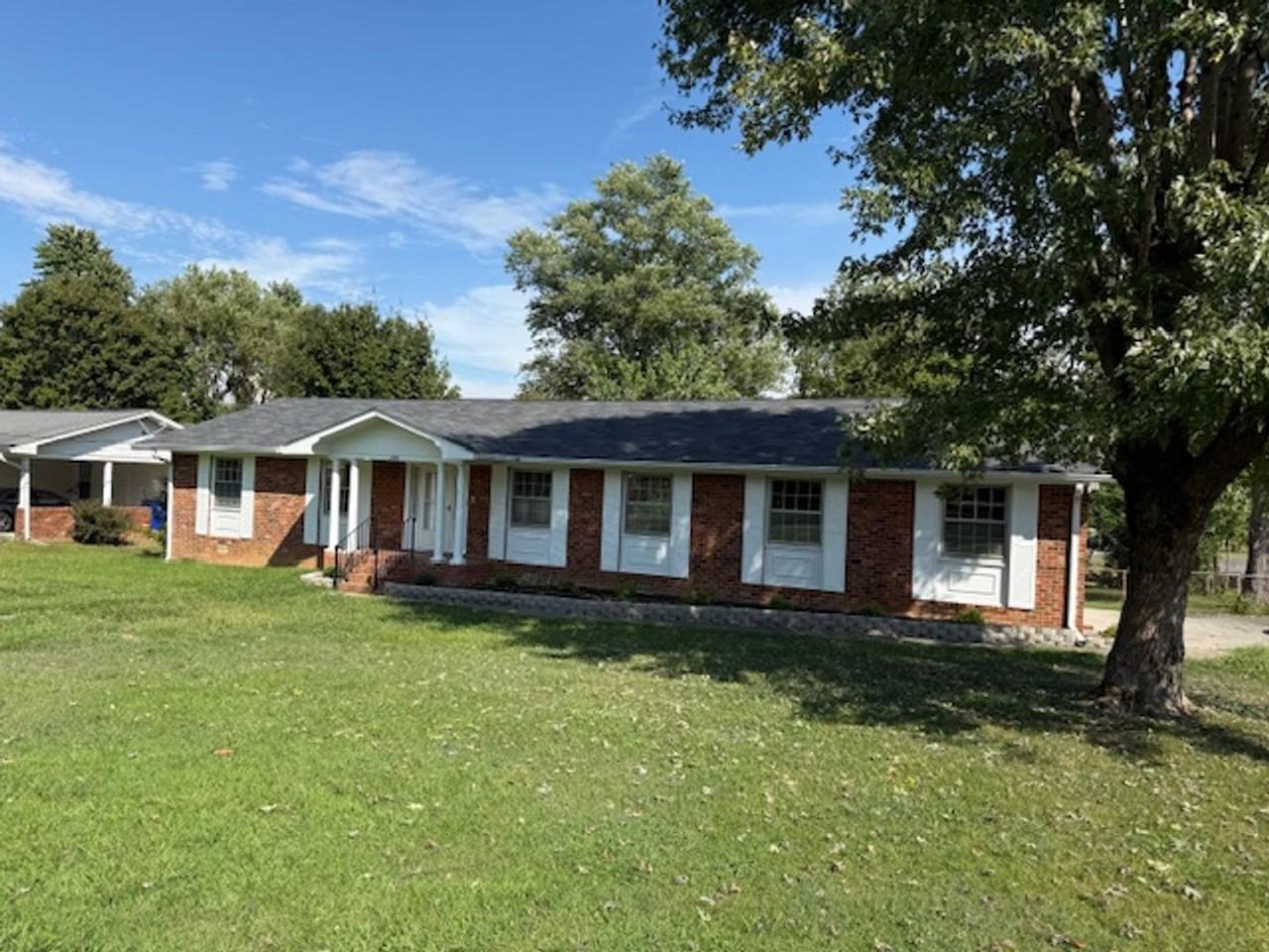 2100 Eugenia Ave Nw - Photo 2 of 13