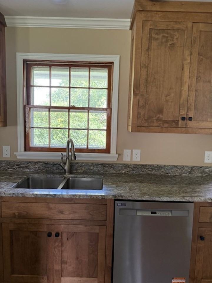 2100 Eugenia Ave Nw - Photo 5 of 13