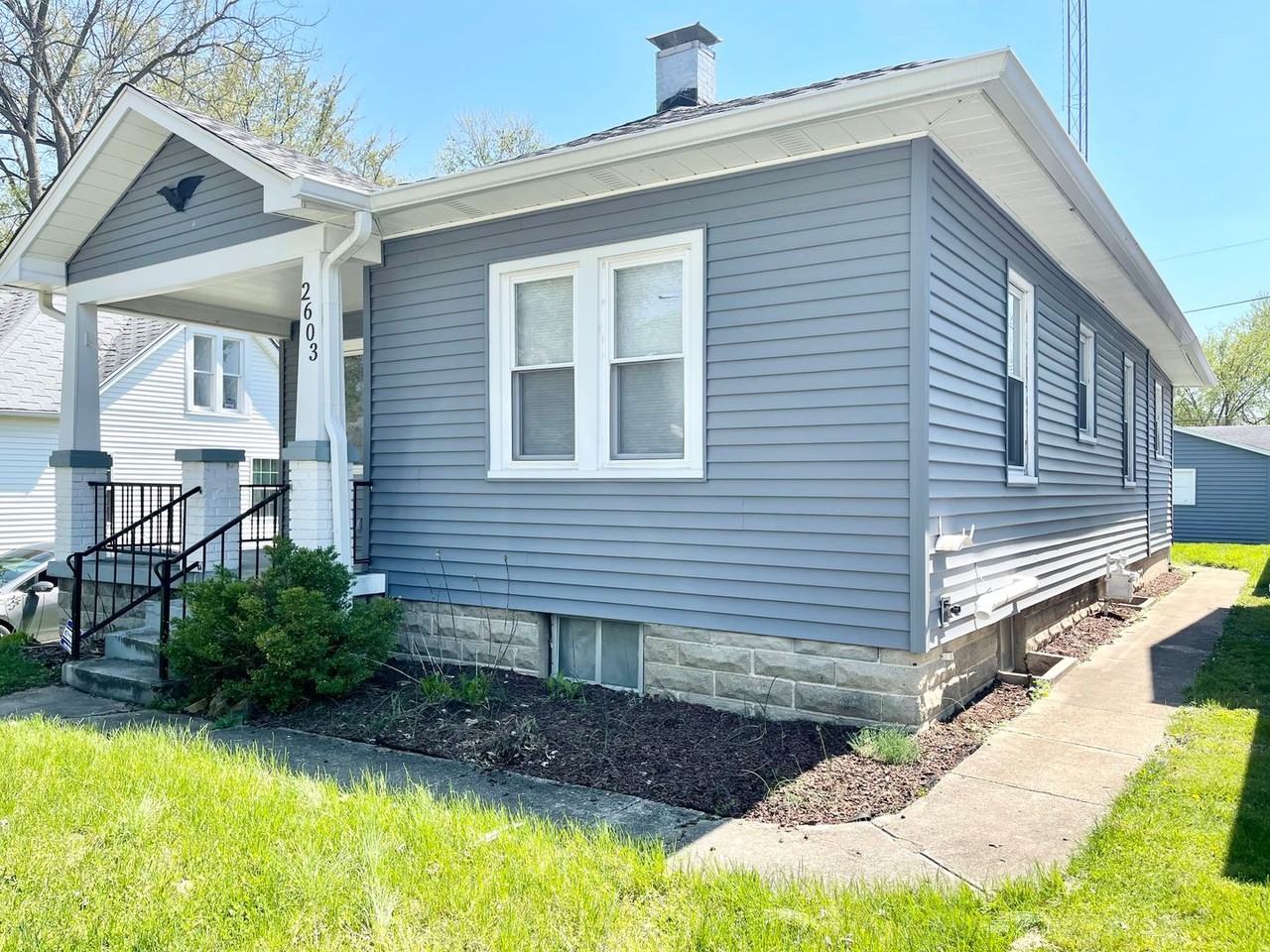 2603 Washington Ave - Photo 2 of 24