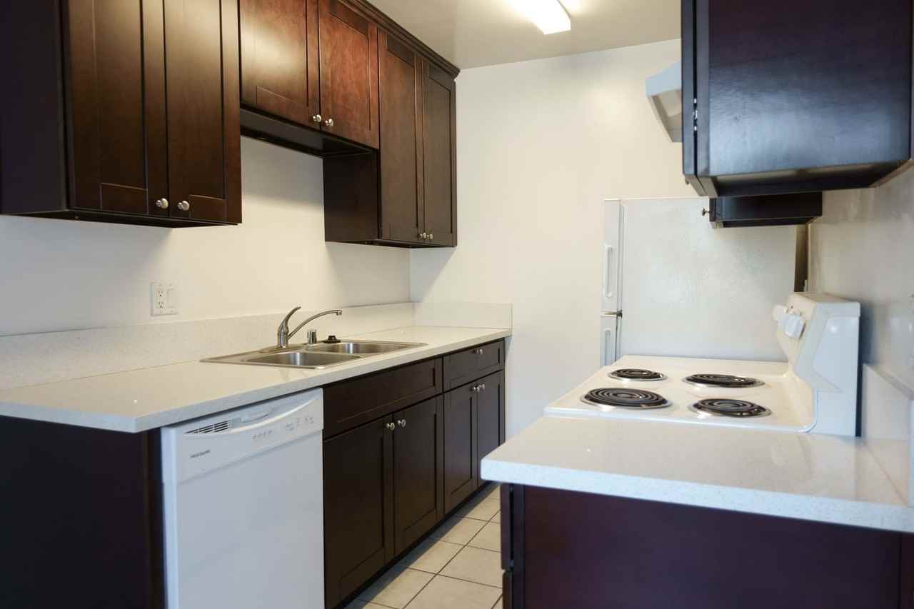 La Seine Apartments, LLC - Photo 3 of 27