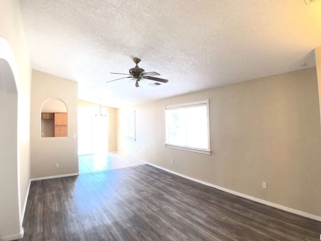 7224 Jalisco Rd Nw - Photo 3 of 15