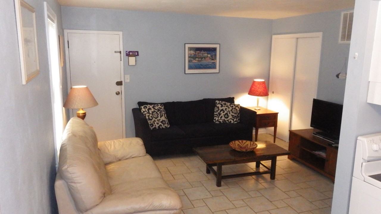 401 Arctic Ave #100 - Photo 2 of 11