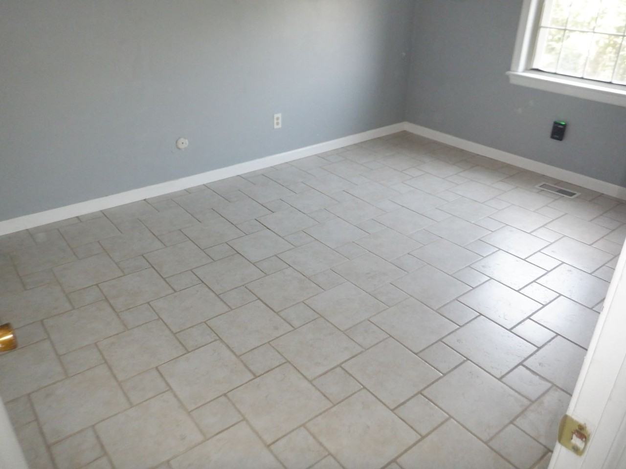 401 Arctic Ave #100 - Photo 7 of 11