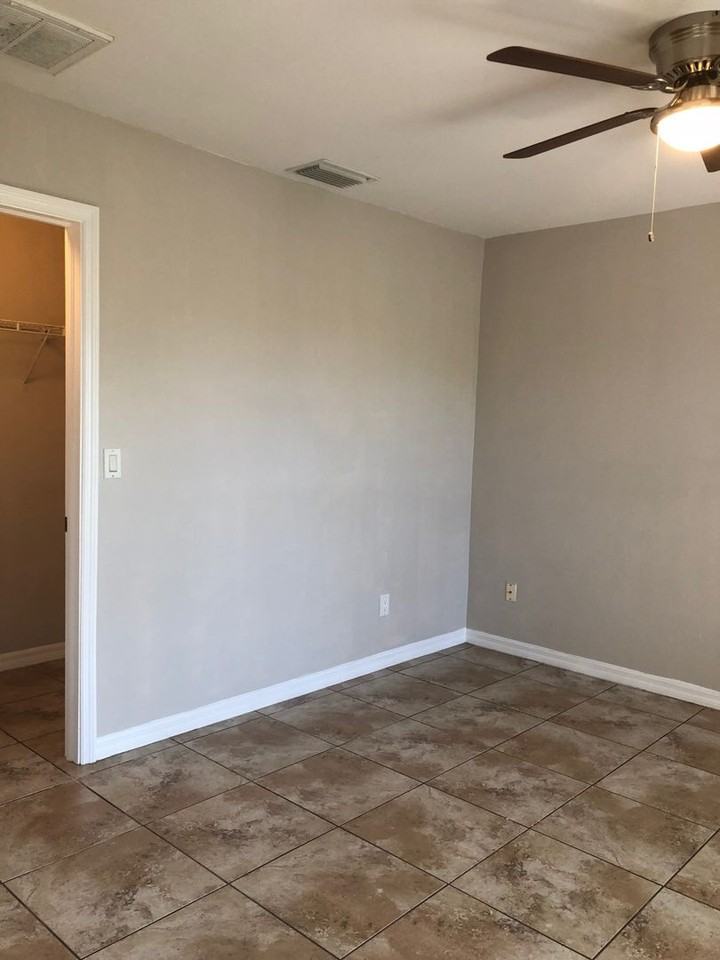 1101 Se 24th Ave - Photo 5 of 28