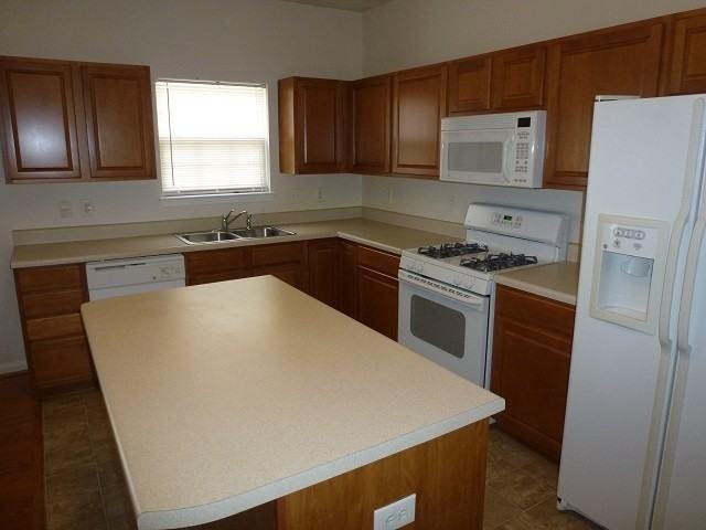 937 Coolsprings Ln - Photo 6 of 9
