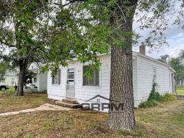 featured image of 422 Walker St