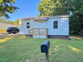 929 Glade St - Photo 1 of 1