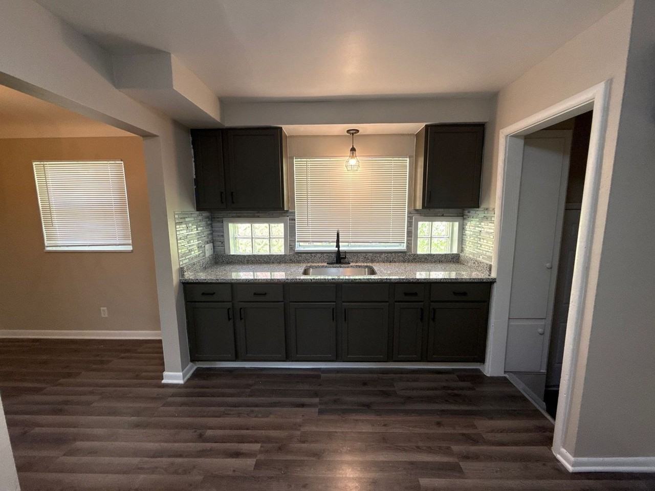 21440 Bennett Street - Photo 3 of 7