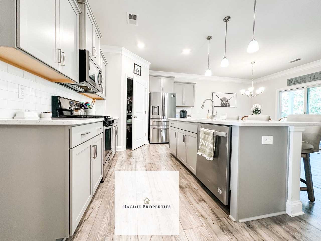 146 Pelham Glen Way - Photo 7 of 16