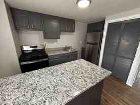 Remodeled 2 Bedroom Townhouses for rent in Manchester! Pets Welcome! - Photo 1 of 1