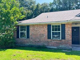 featured image of 410 Admirals Walk Dr