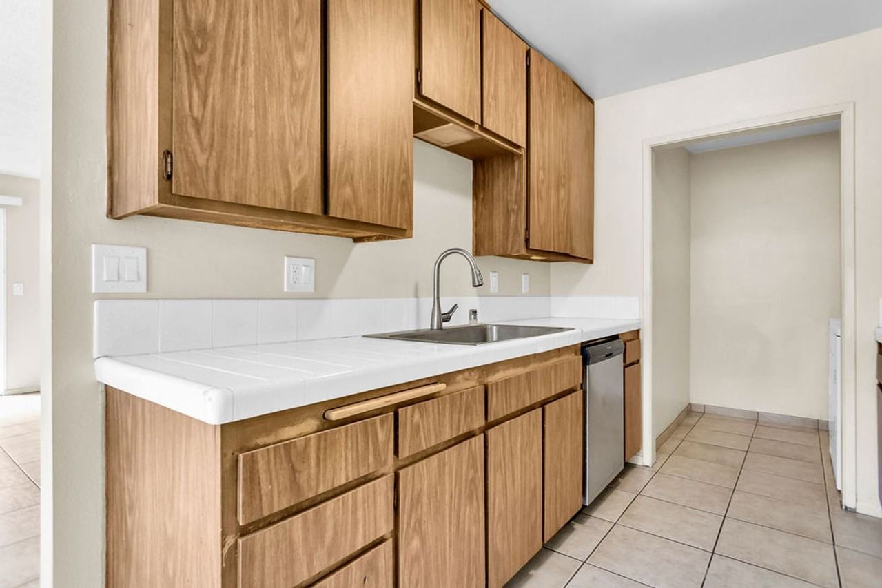 7841 Camino Tranquilo - Photo 4 of 25