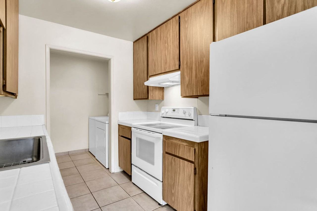 7841 Camino Tranquilo - Photo 5 of 25