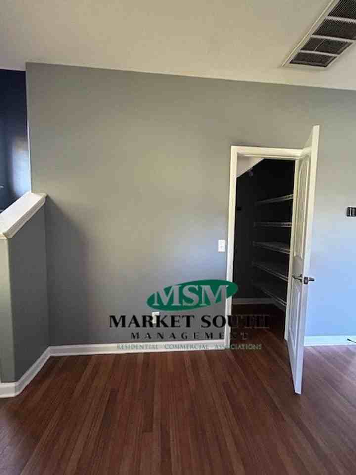 46 Twin Oaks Pl - Photo 6 of 20