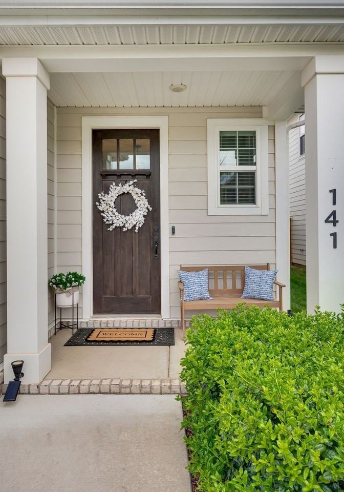 141 Foxhall Dr - Photo 3 of 31