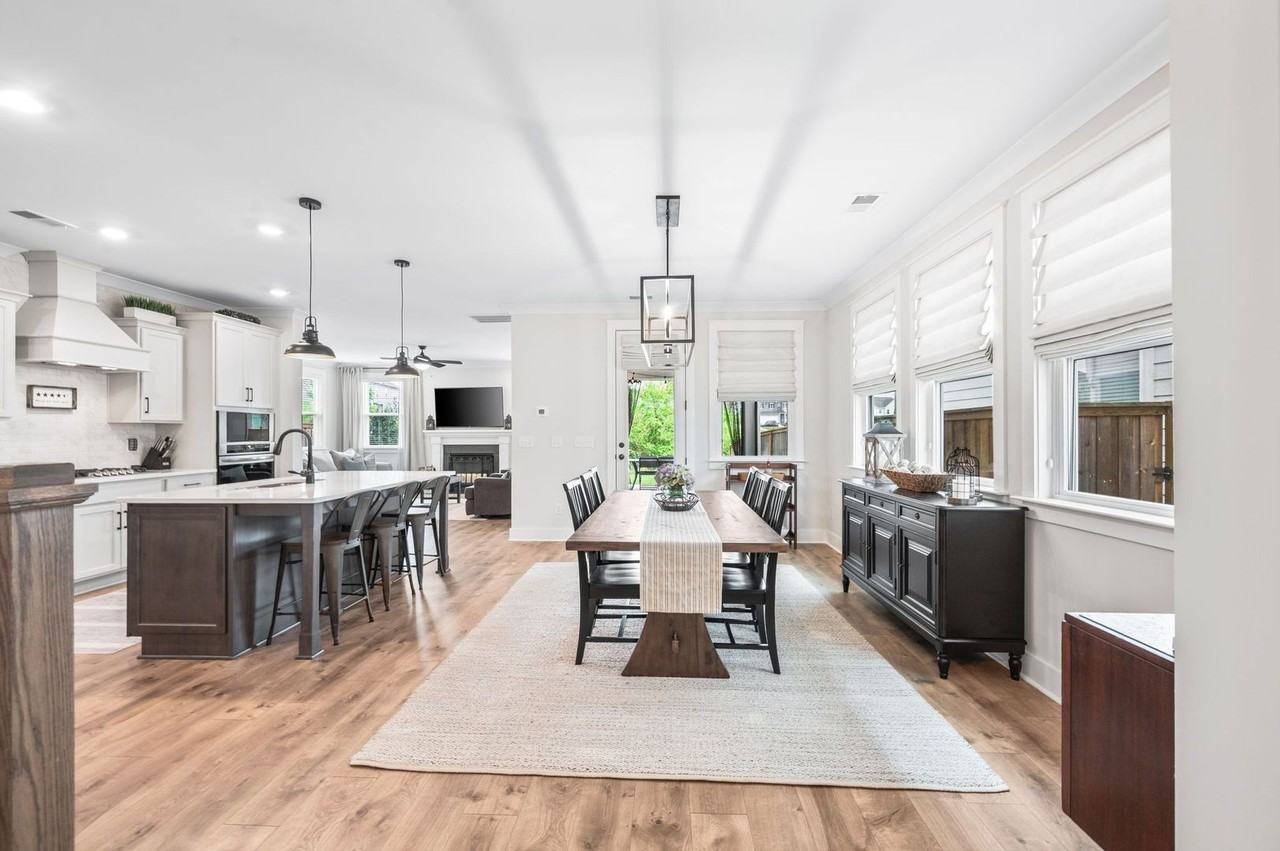 141 Foxhall Dr - Photo 5 of 31