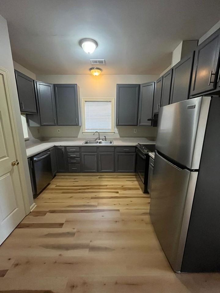 692 Walnut Valley Ln - Photo 4 of 6