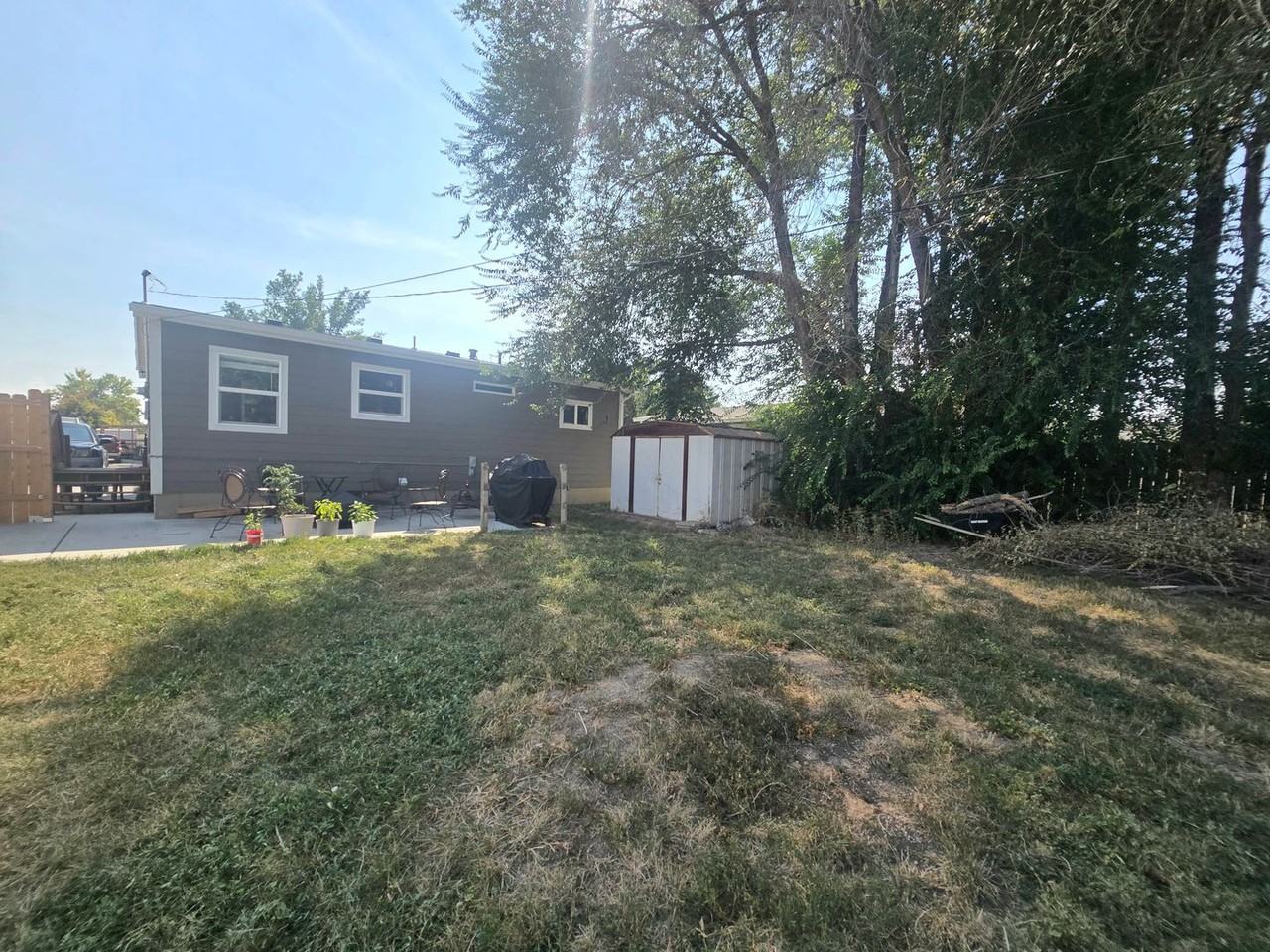 4239 Phillip St - Photo 3 of 14