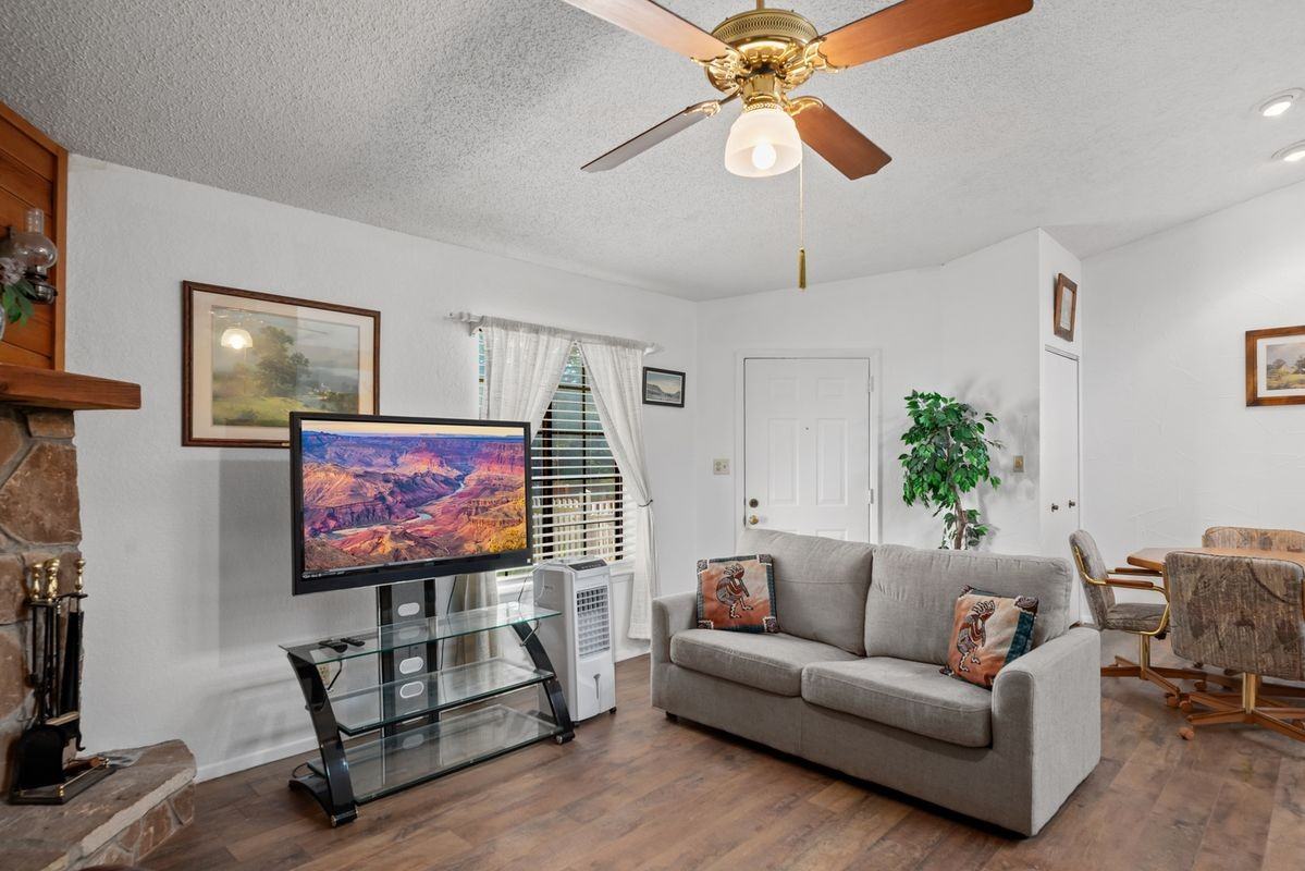 107 Niblic Ct - Photo 6 of 25