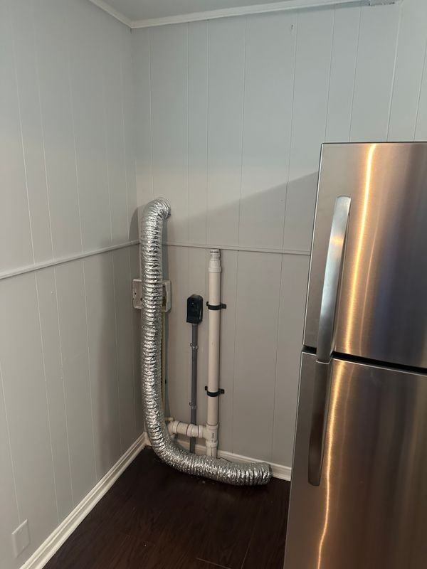 1515 Palm Ave - Photo 3 of 11