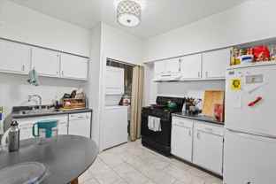 4002 N Southport Ave #2 - Photo 1 of 1