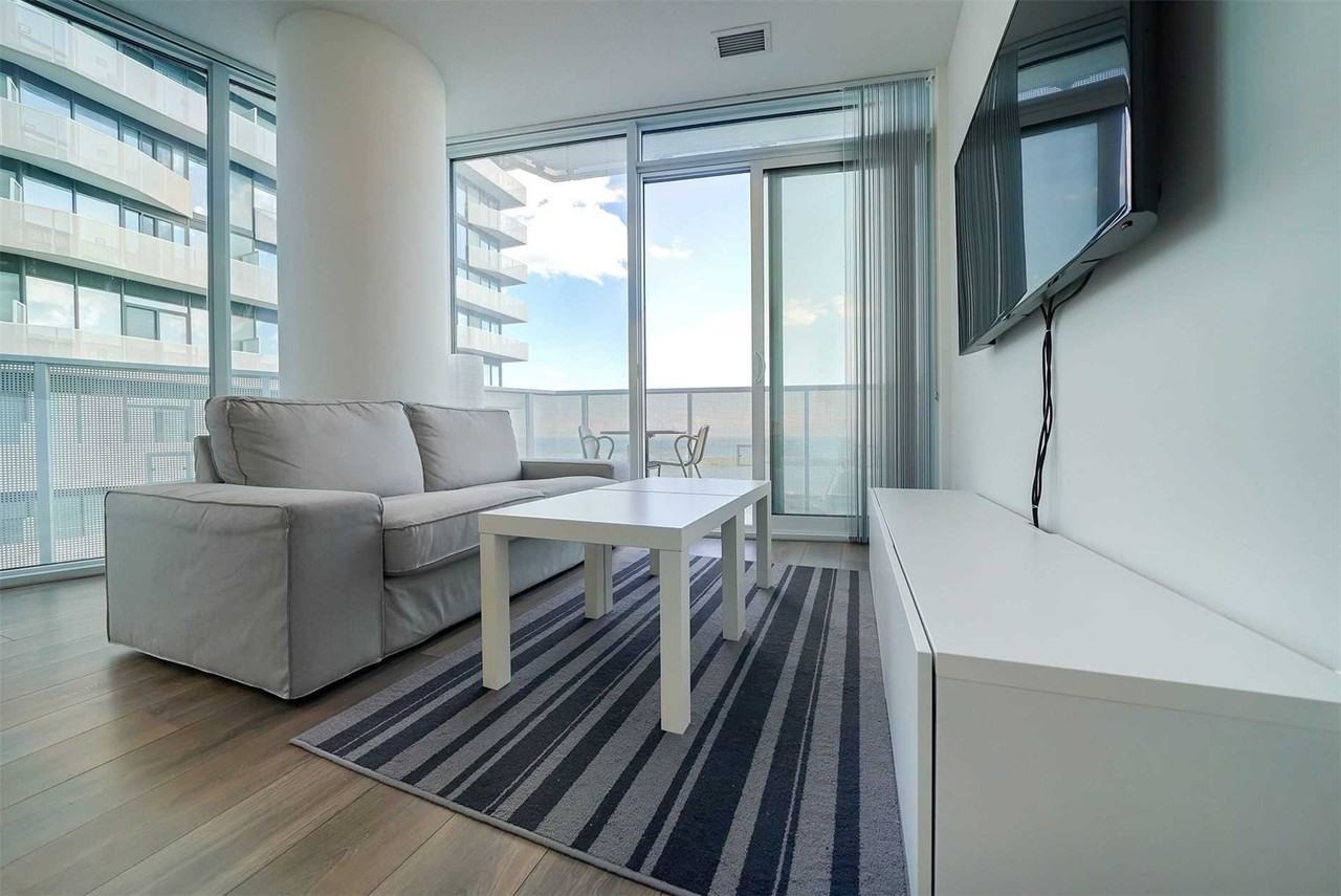 100 Harbour Street - Photo 7 of 26