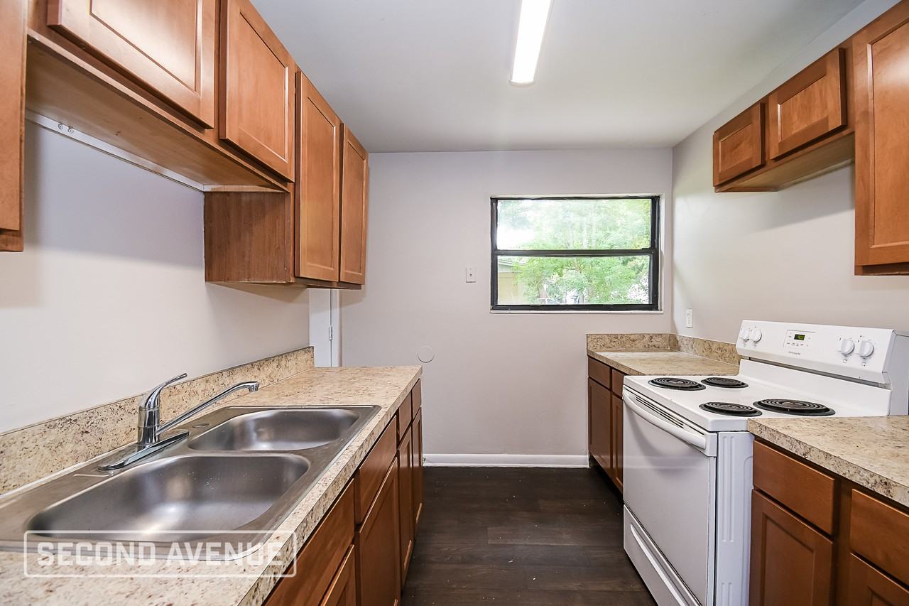 6863 Jack Horner Ln - Photo 4 of 27