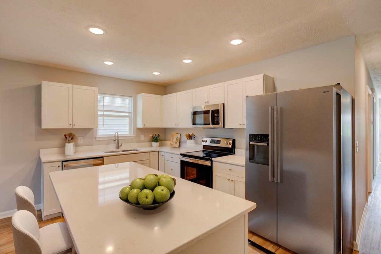 Circle Point Villas - Photo 2 of 9