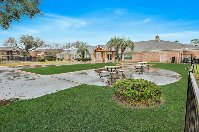 The Heights at Post Oak - Photo 2 of 50