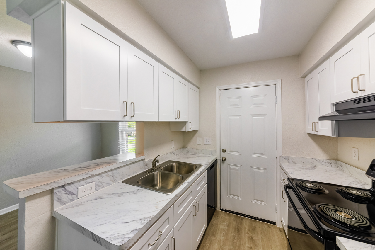 The Heights at Post Oak - Photo 6 of 50