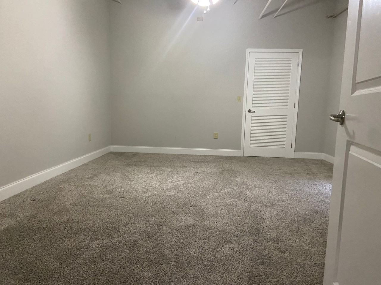 Burlington Mill Apartments - Photo 6 of 25