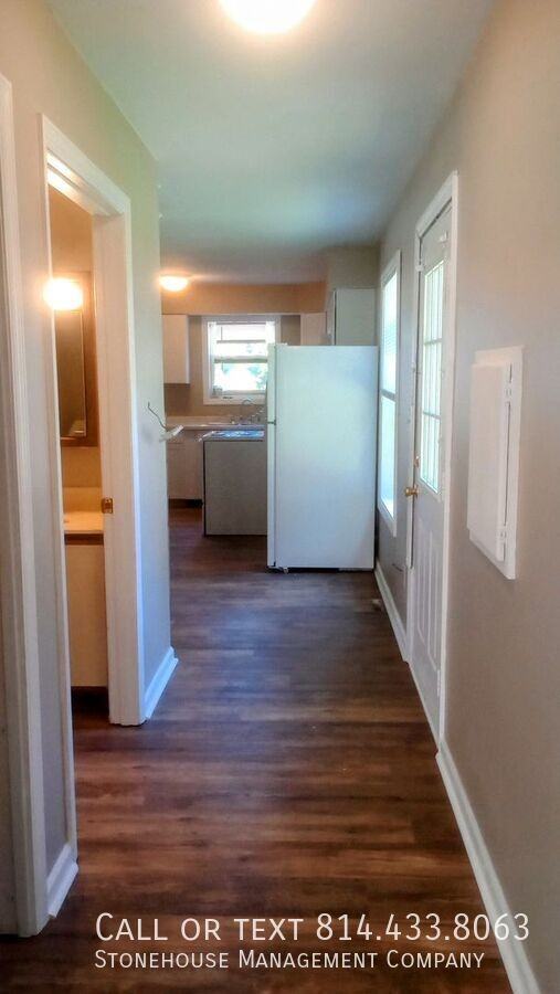 133 E 24th St - Photo 3 of 5