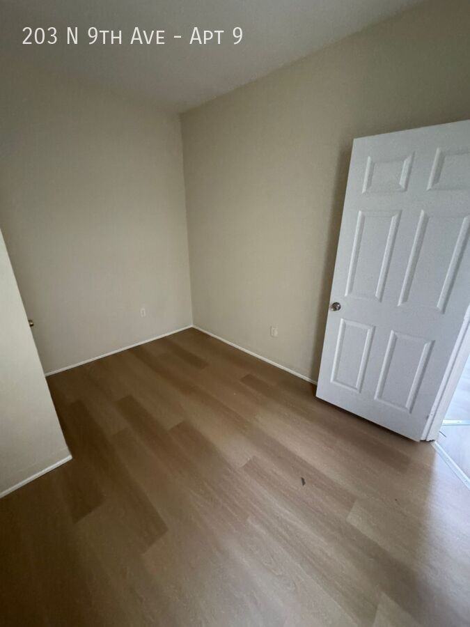 203 N 9th Ave #9