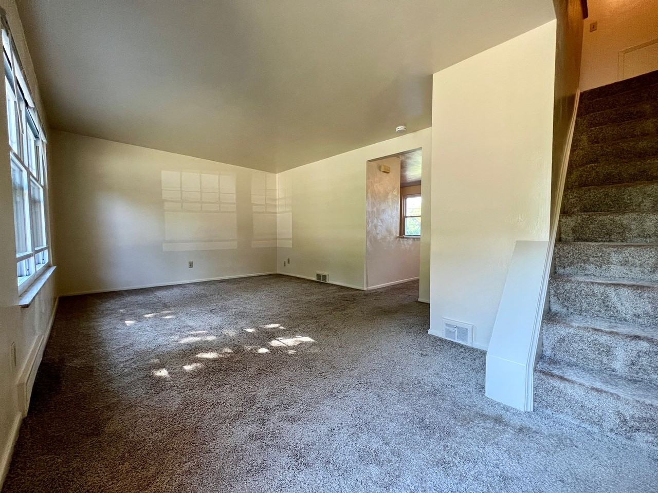 413 Millers Ln #B - Photo 4 of 10