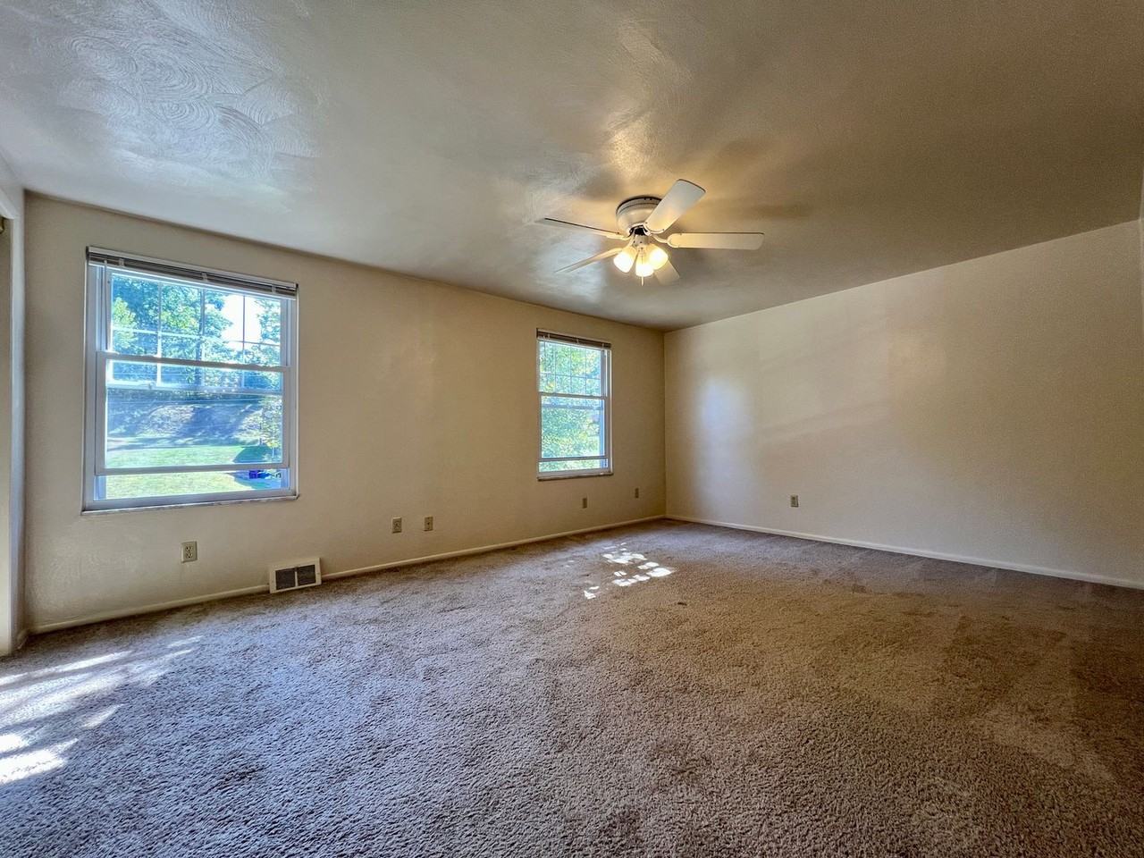 413 Millers Ln #B - Photo 5 of 10